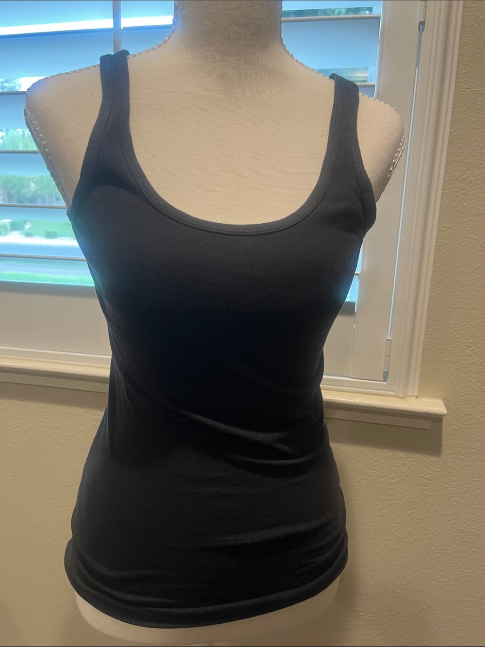 SO Black Scoop Neck Tank Top